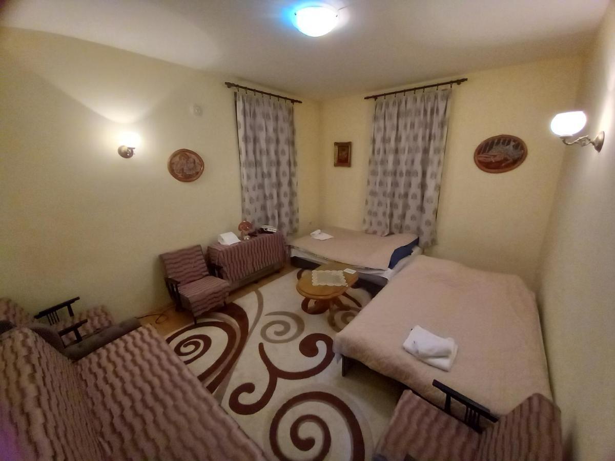 Guest House Prilep Bagian luar foto