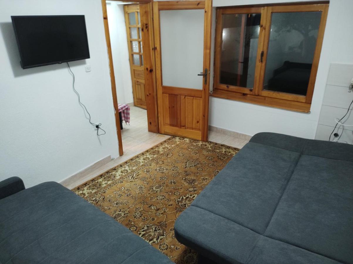 Guest House Prilep Bagian luar foto